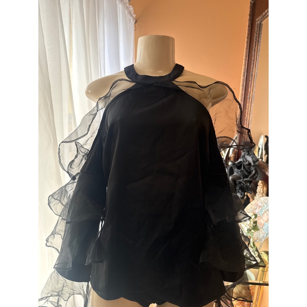 Lulumari‎ Boutique 5ive Black Cold Shoulder Ruffle Sleeve Halter Blouse NWT M
